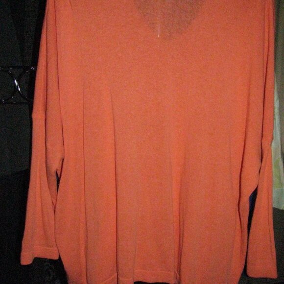 WOMENS TOP - SIZE 44/46 - Picture 5 of 5